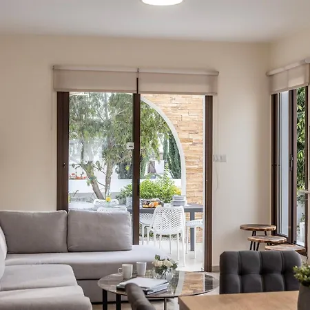 Ionion H32 וילה *