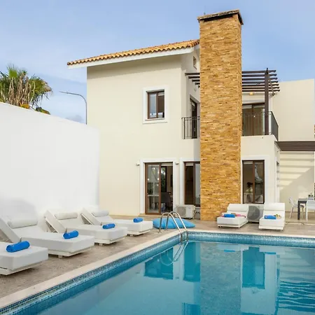 Villa Ionion H32 *
