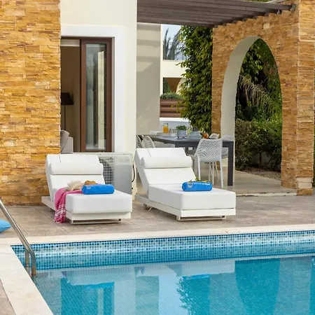 Ionion H32 * Ayia Napa